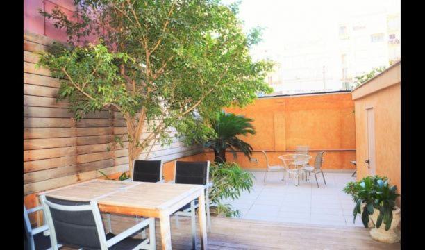 Apartment In Barcelona Sleeps 4 Includes Air Con 3 Exterior photo